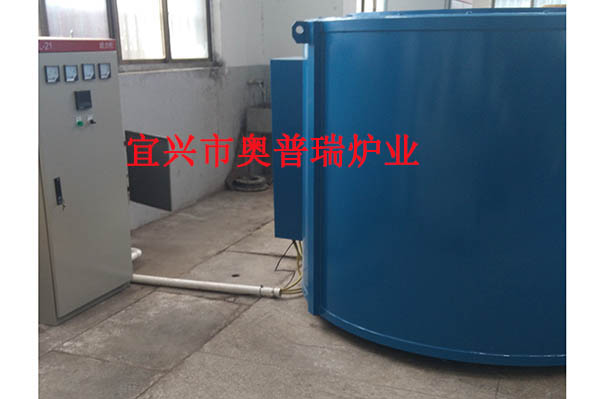 井式（滲碳、滲氮）電阻爐